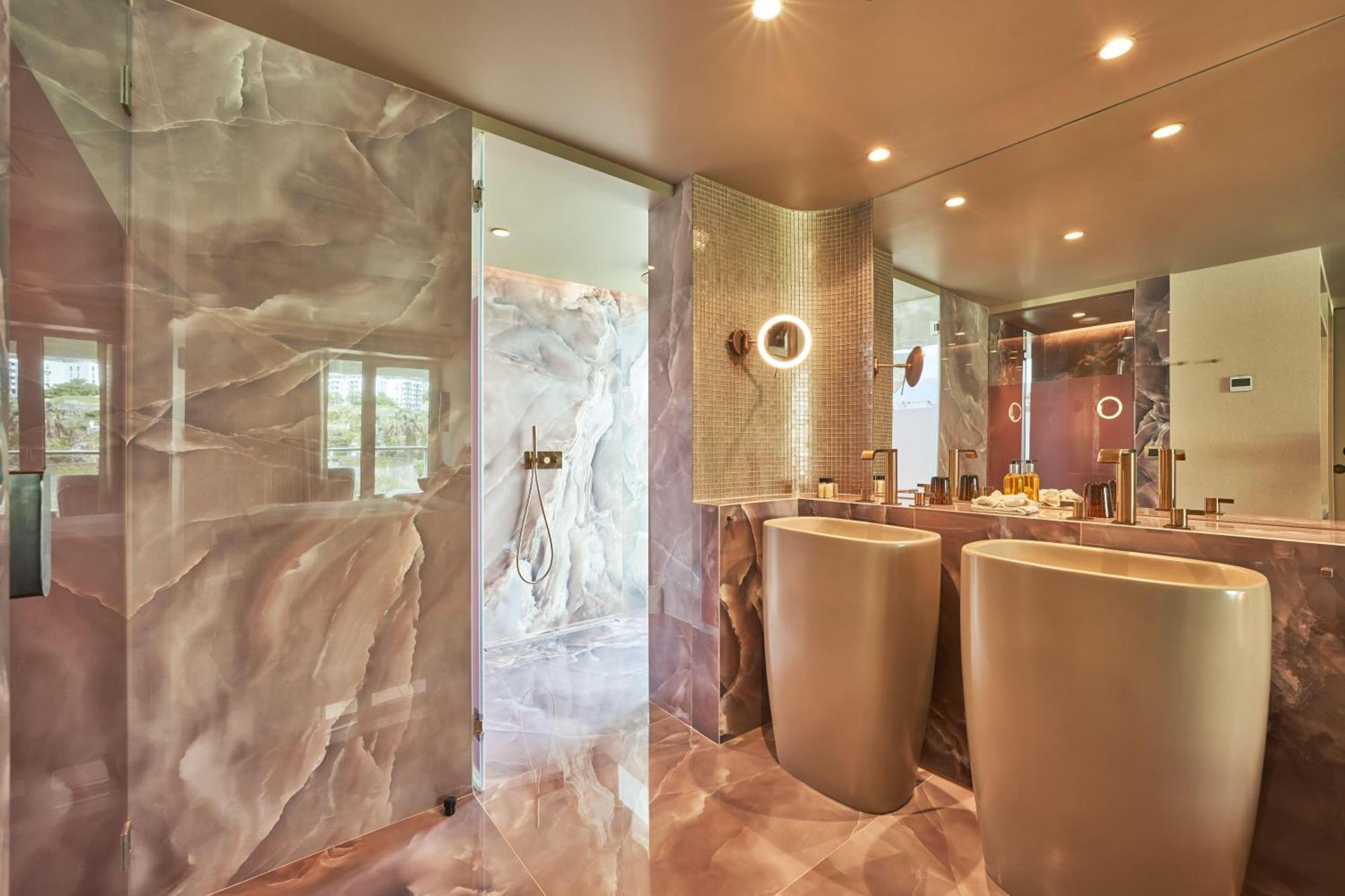 The Views Baia - Adults Only Hotel Funchal  Bagian luar foto